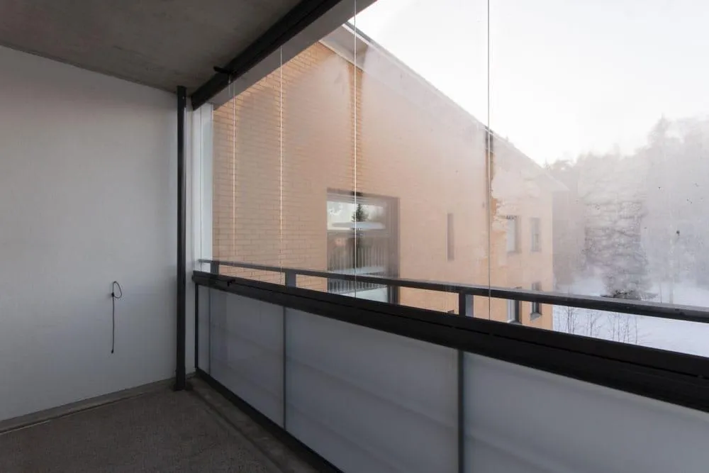 Balcon - Right-of-Occupancy Flat with Triple Aspect in Espoo