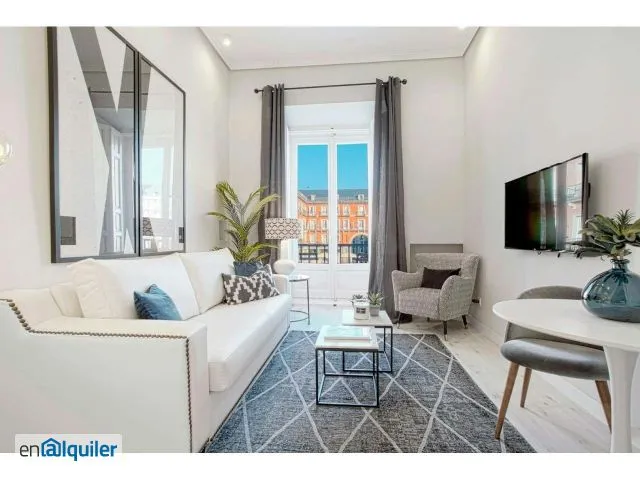 Soggiorno - 17th-Century Suite with Plaza View in Madrid