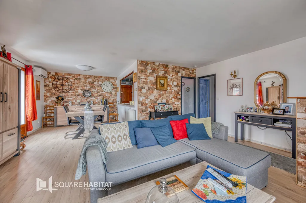 Living Room - Detached House with Studios in Carbon-Blanc