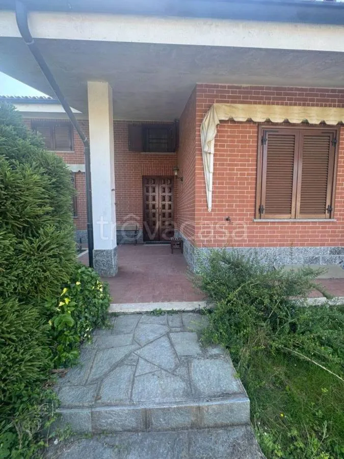 Extérieur - Villa with Garden and Veranda in Pralormo