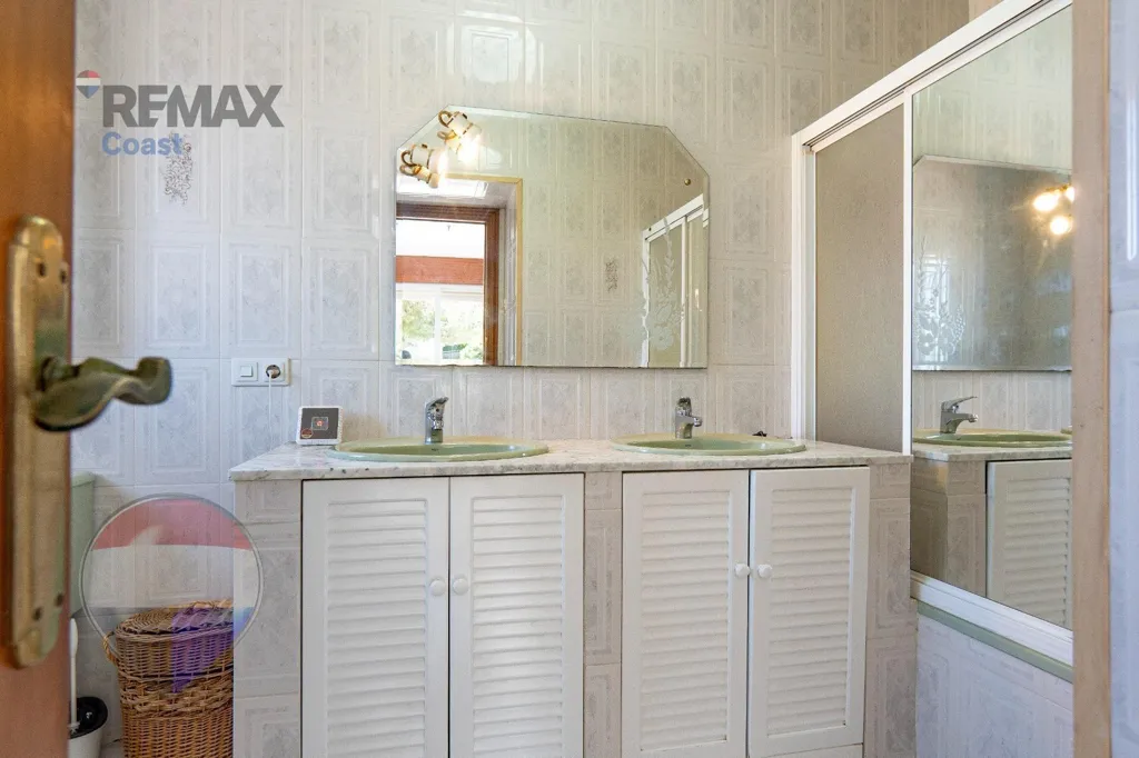 Vannitoad - Chalet with Pool in Manantiales - Lagar