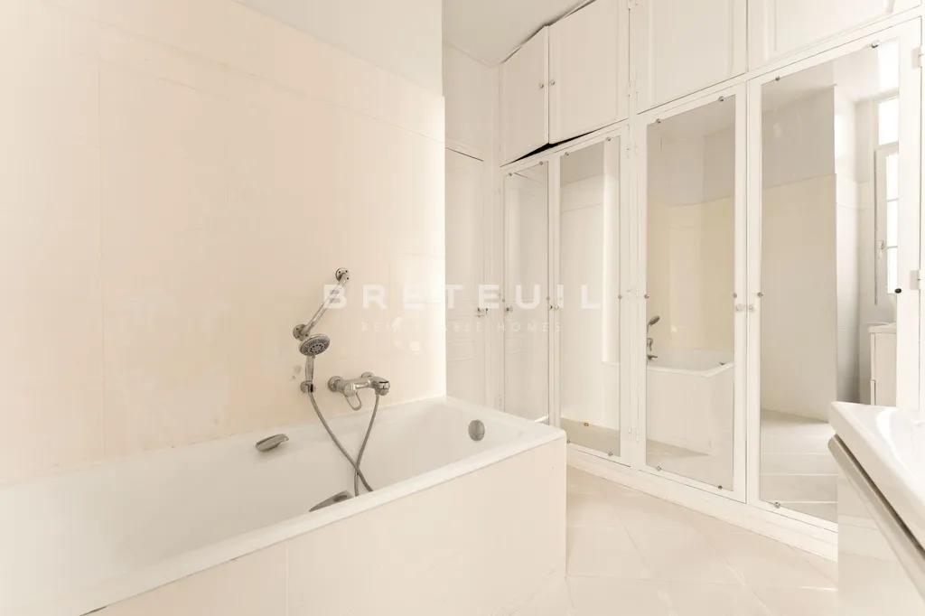Salles de bain - Appartement 6 pièces à Paris 16ème