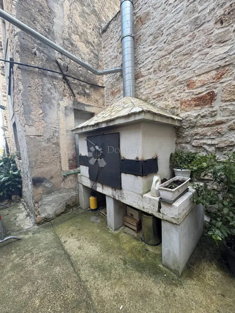 Garden - Ruined House with Large Garden in Vodnjan