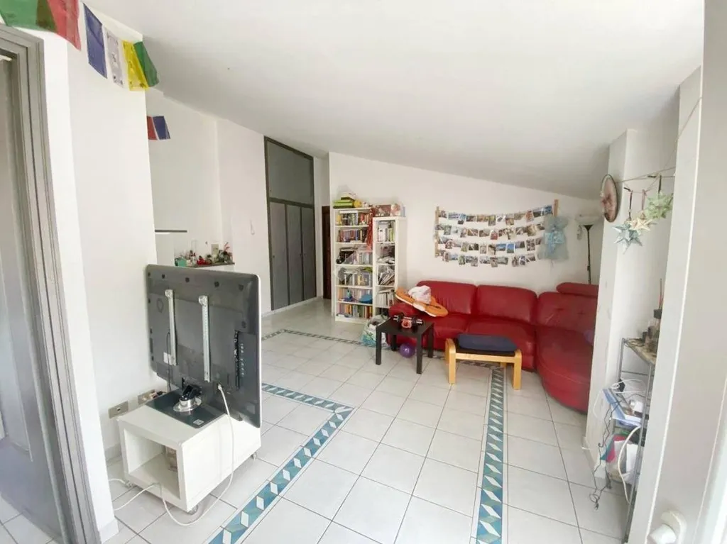 Elutuba - Mansard Flat with Panoramic View in Cafasse