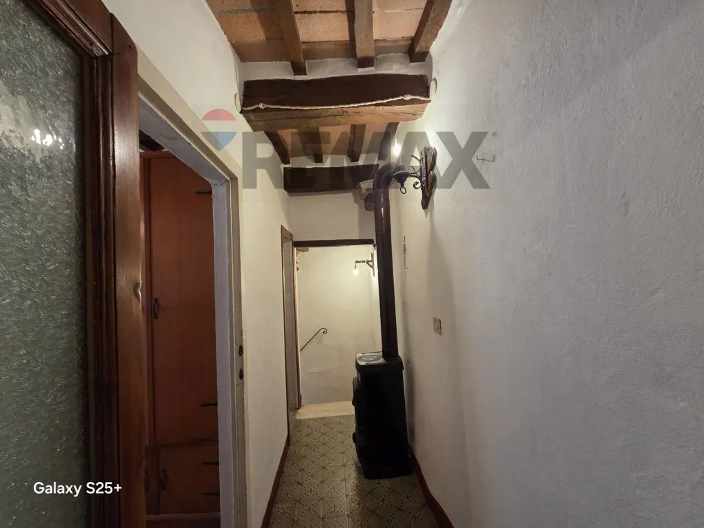 Entrée - Independent Triplex with Terrace in Monteverdi Marittimo