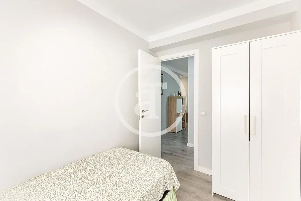 Magamistoad - Furnished Flat with Balcony in Aluche, Madrid