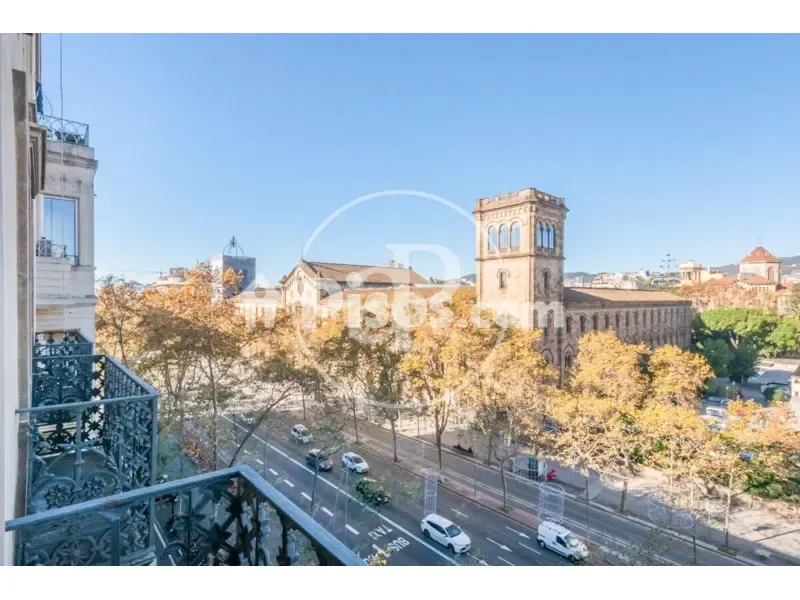 Balcon - Apartment with Balcony in Barcelona Centre