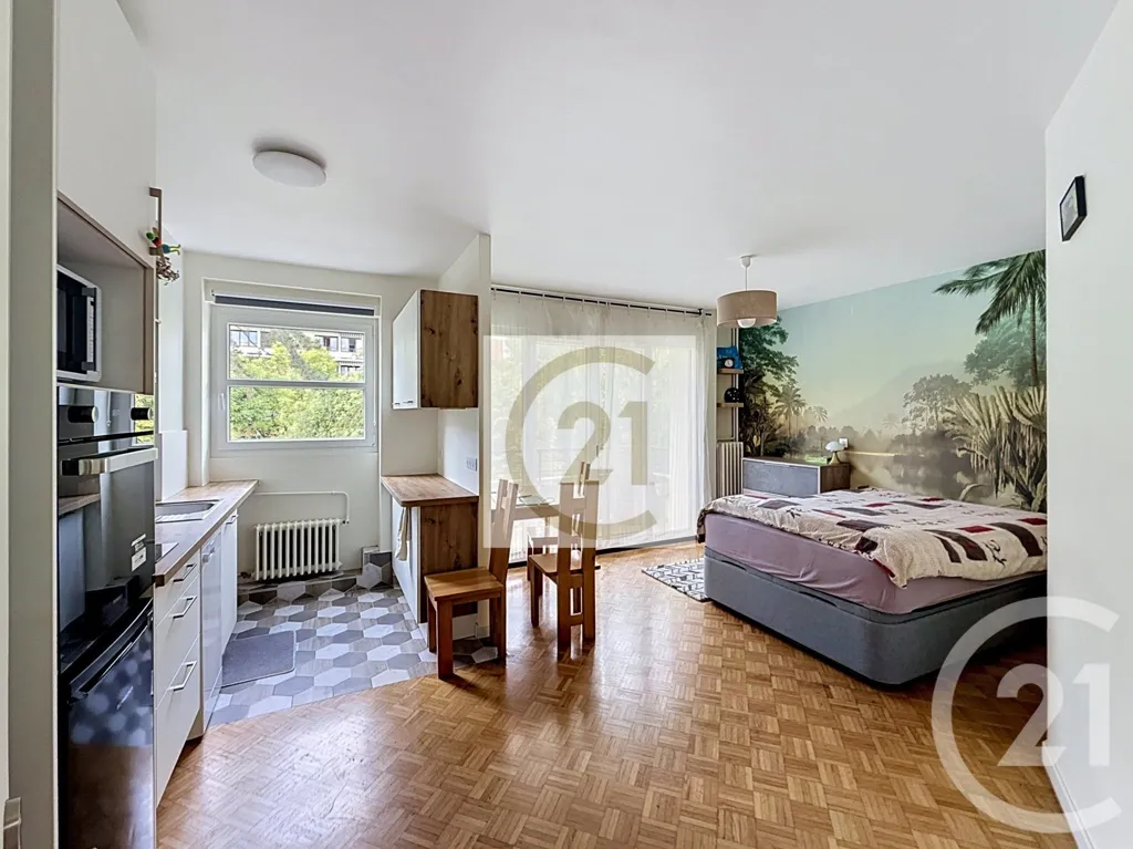Magamistoad - Refurbished Studio with Balcony in Saint-Cloud