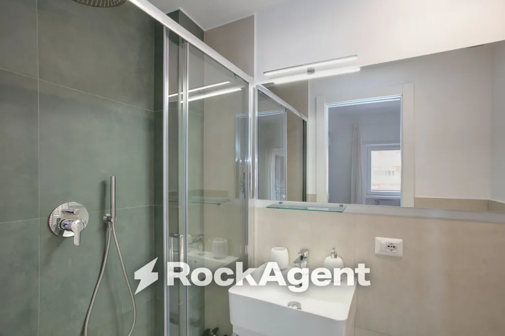 Vannitoad - Ristruttured Apartment with Balcony in Rome