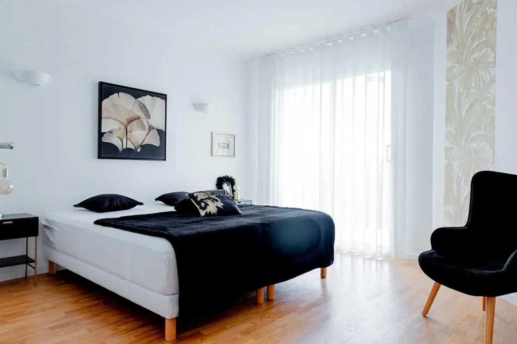 Chambres - Maison Contemporaine avec Piscine à Ecully