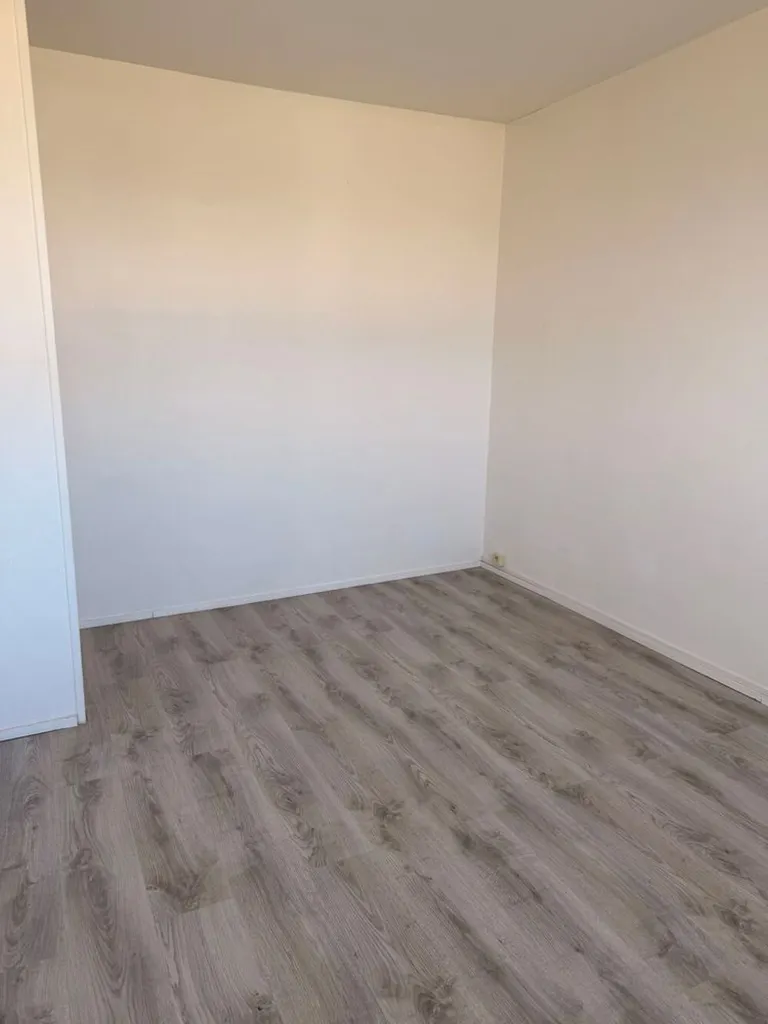 Pièces - Appartement 3 Pièces avec Vue Dégagée à l'Oise