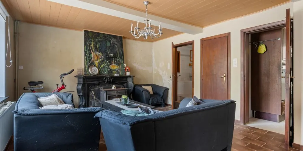 Séjour - Maison à Renover avec Jardin à Haaltert