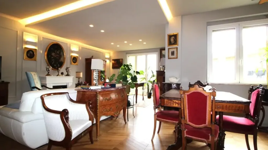 Appartement 7 pièces à IT
