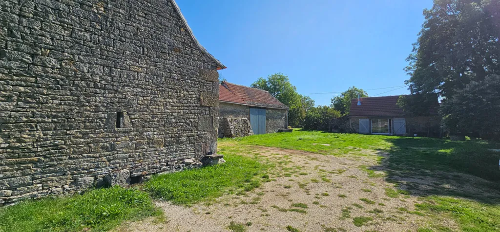 Jardin - Ensemble en Pierre dans un Hameau Calme