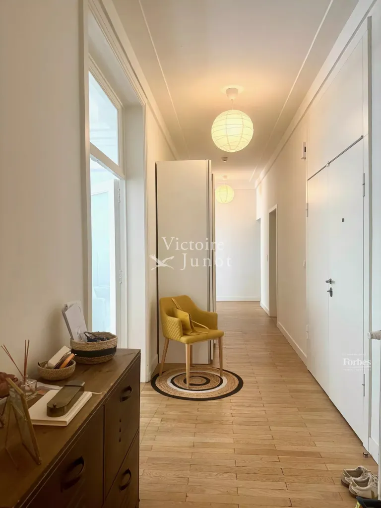 Esik - Luxury Apartment with Central Location in Ixelles