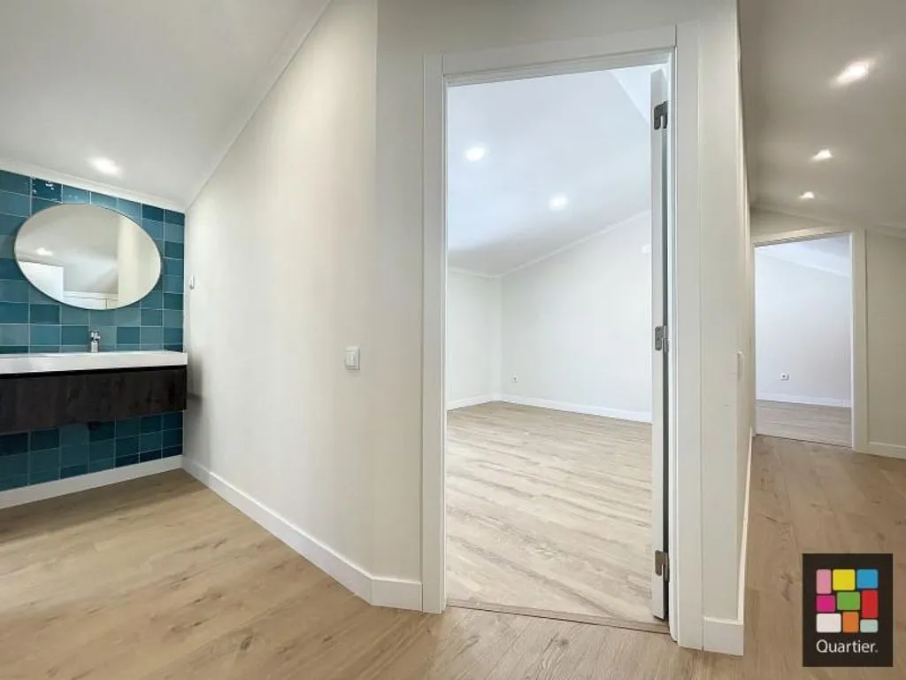 Salles de bain - Luxury Flat with Terrace in Setúbal Centre
