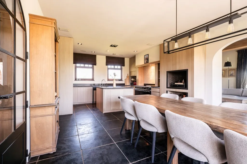 Sala da pranzo - Villa with Equestrian Facilities in Vinkt