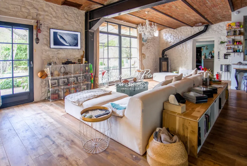 Elutuba - Rustic Stone House with Pool in Rustrel