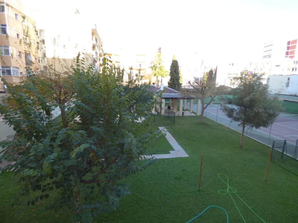 Aed - Spacious Flat with Terrace in Torre del Mar