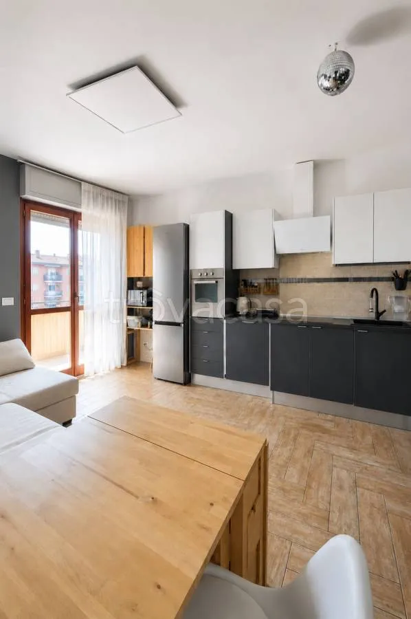 Köök - Bright Apartment with Balcony in Nichelino
