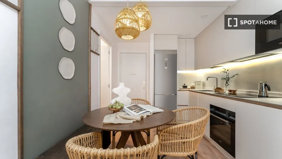 Sala da pranzo - 1-Bedroom Apartment with Balcony in Lista, Madrid