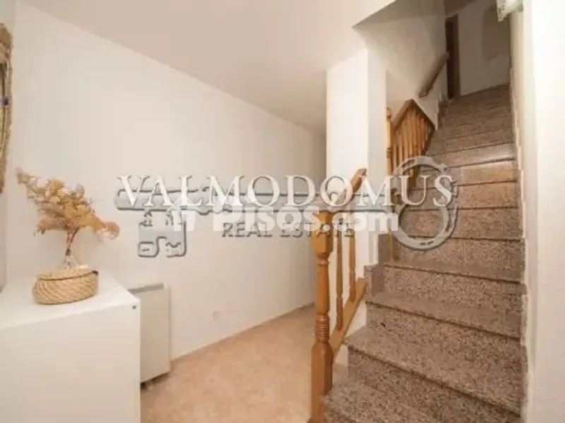 Toad - Duplex with Balcony in Valmojado