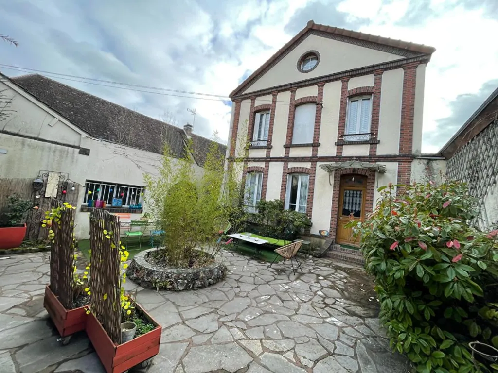 Aed - Completely Renovated House in Maintenon Centre