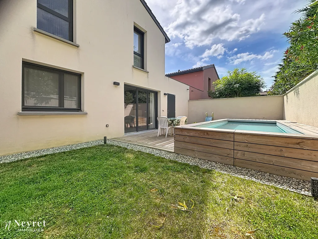 Aed - Contemporary House with Pool in Communay