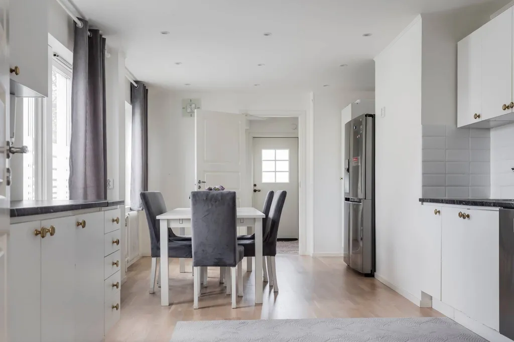 Söögituba - Spacious Villa with Garden in Örebro