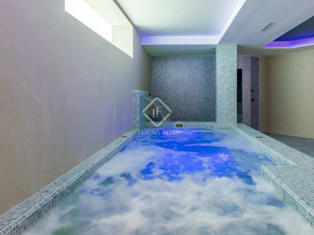 Rooms - Luxury Villa with Sea View in La Nucía