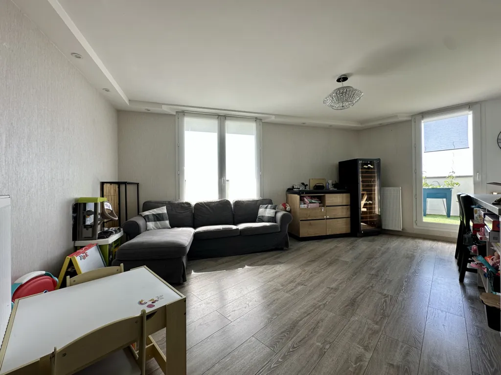 Salón - Apartment with Panoramic View in Mantes-la-Jolie