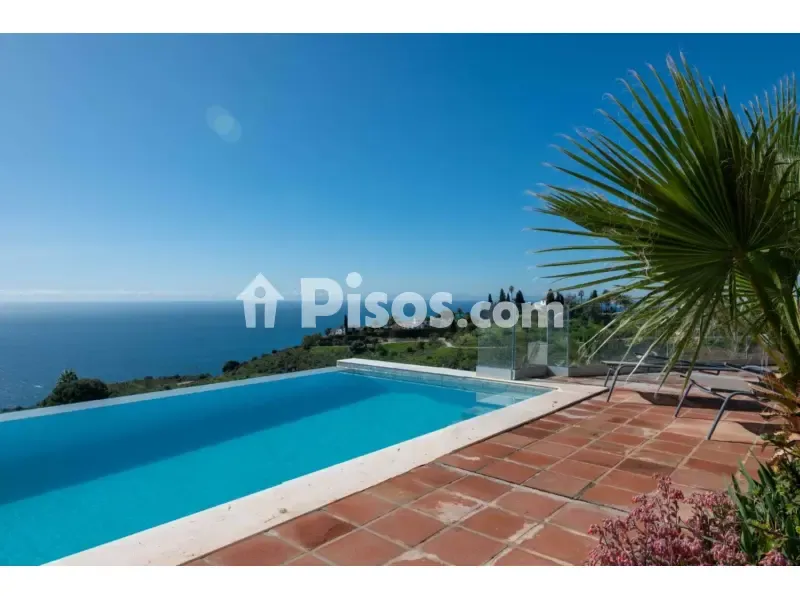 Bassein - Chalet with Sea Views in Salobreña