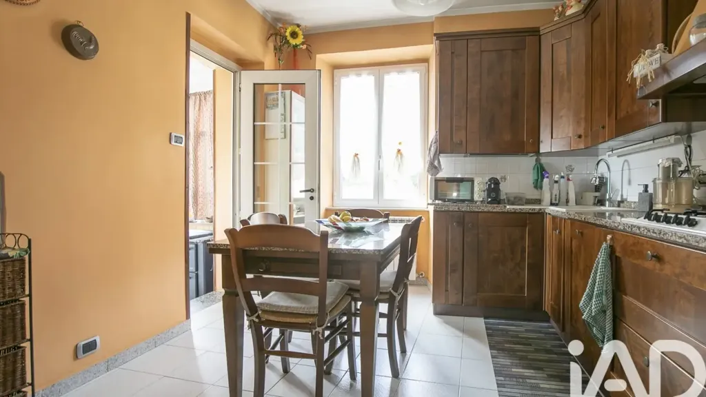 Kitchen - Villa with Sea View in Genoa Staglieno