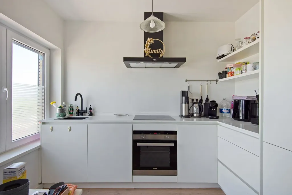 Cuisine - Appartement Rénové avec Garage à Lier
