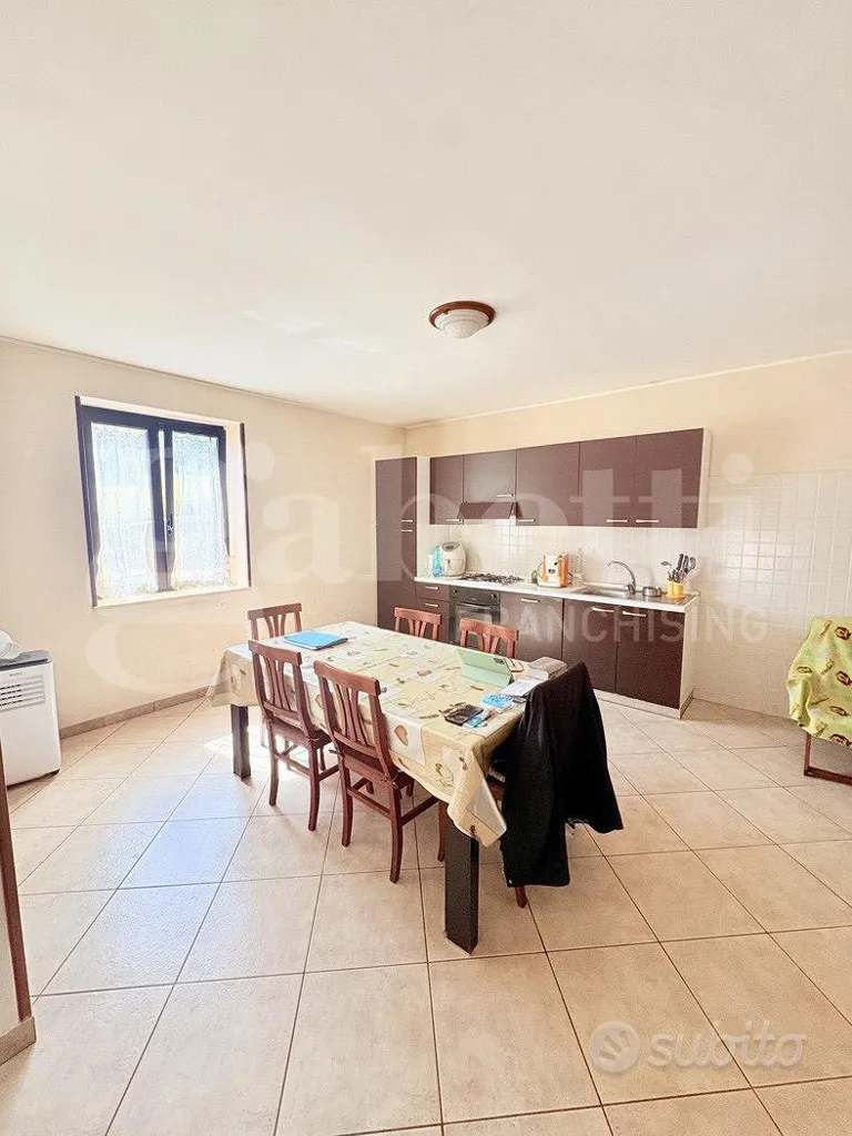 Salle à manger - Villa with Garden in Gavignano