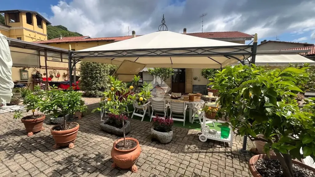 Terrasse - Independent House with Balcony in Samone