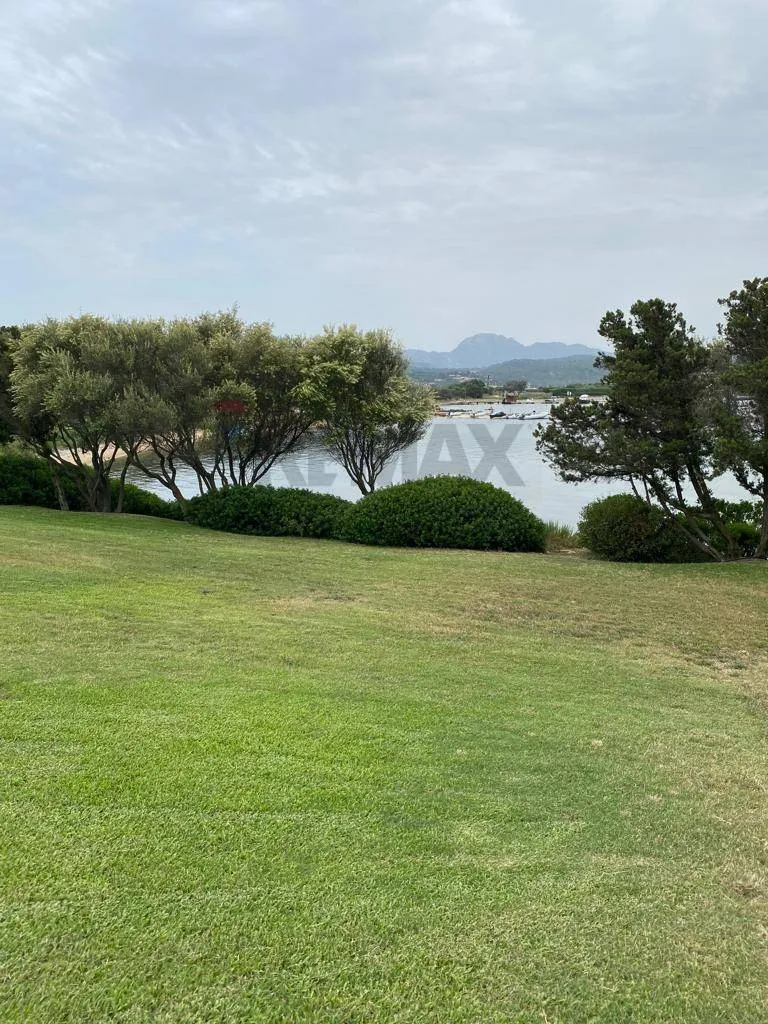 Aed - Timeshare Apartment with Patio in Costa Smeralda