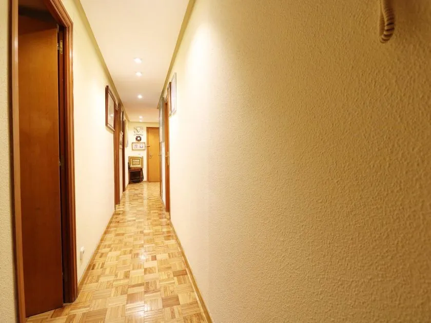 Entrée - Elegant Apartment with Balcony in Elche Centre