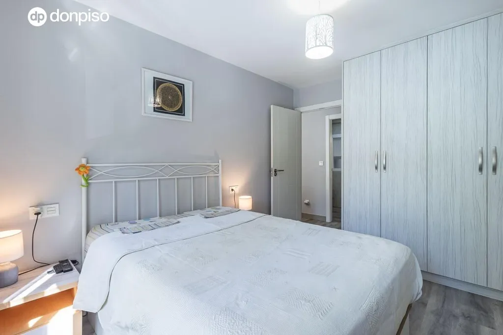 Magamistoad - Modern Flat with Terrace in Avenida Cervantes, Granada