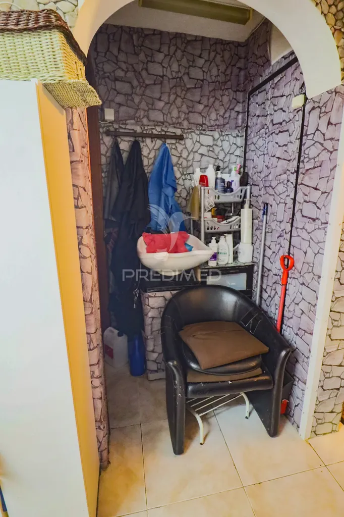 Utility Room - T3 Apartment with Garden in Olivais, Lisbon
