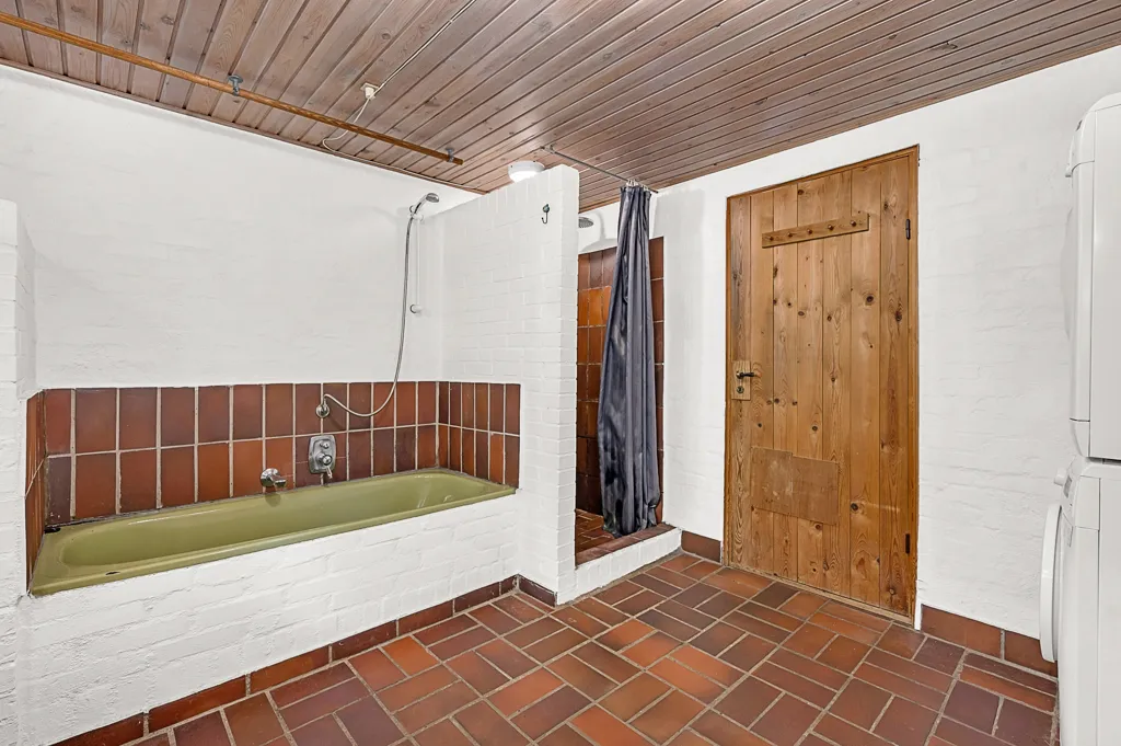 Salles de bain - Maison 5 pièces à Ulstrup