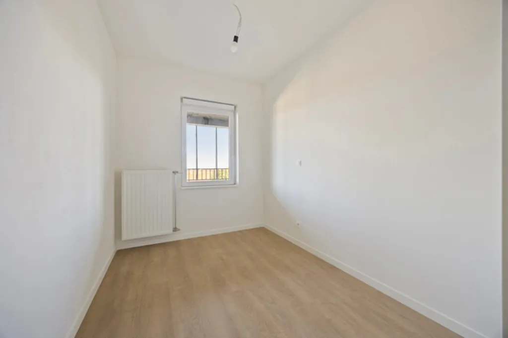 Toad - Newly Built Apartment with Terrace in Borgloon