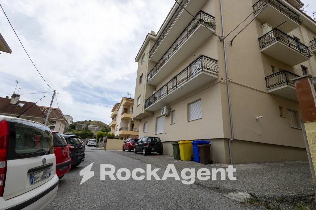 Välivaade - Apartment with Terrace in Catanzaro
