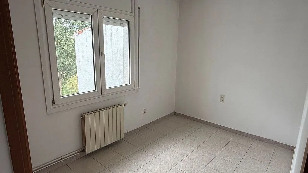 Pièces - Terraced House with Garage in Moià