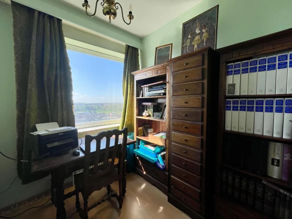 Bureau - Appartement avec Vue sur Bruxelles à Ganshoren