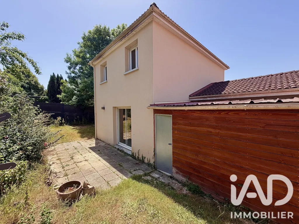 Jardin - Maison Moderne avec Terrasse à Limoges