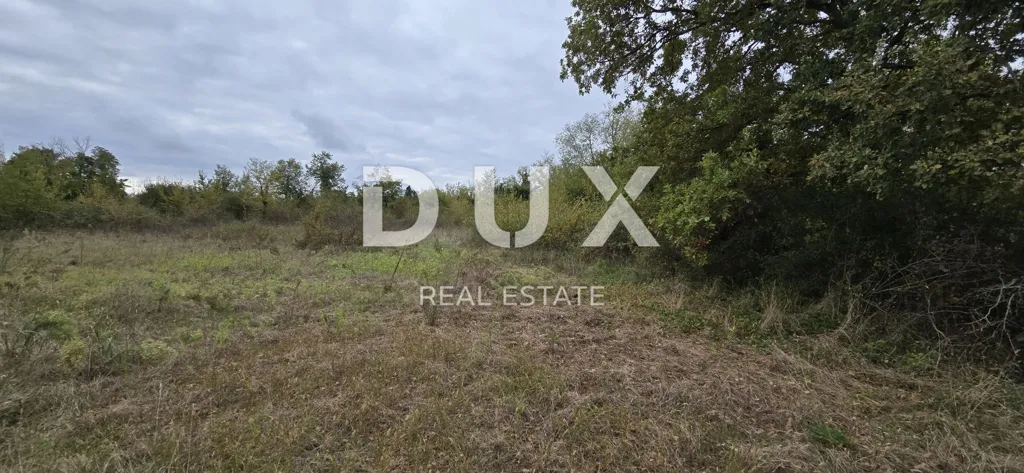 Giardino - Commercial Plot with Development Potential in Rovinj