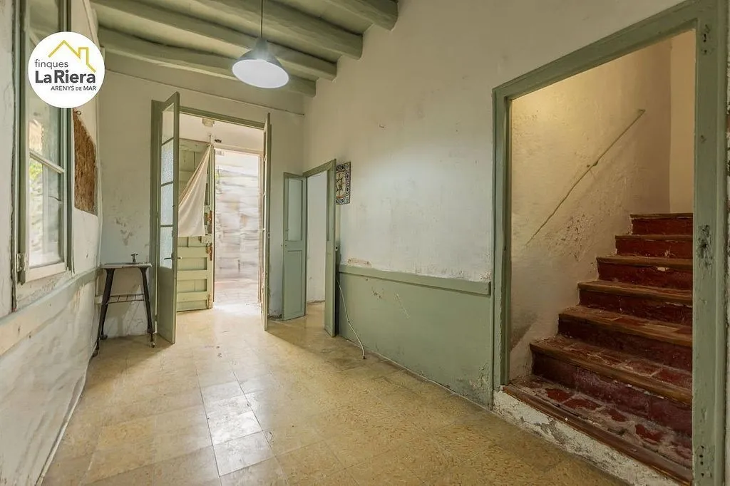 hallway_entrance