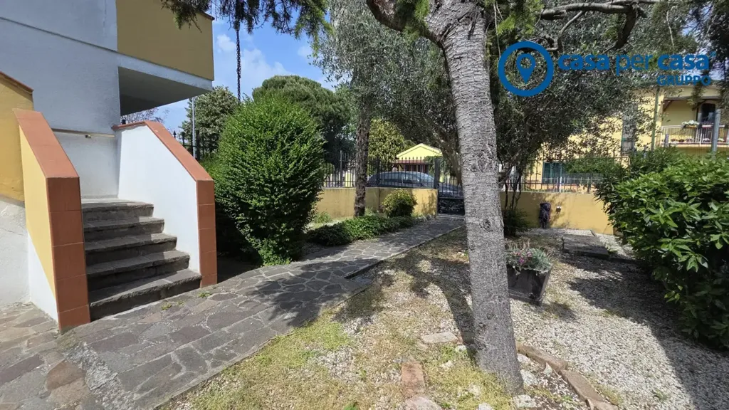 Toad - Villa with Garden in Lusia