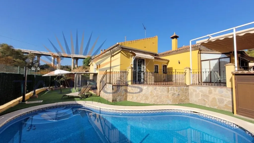Piscine - Villa with Pool in Pedregalejo, Málaga